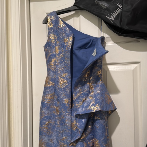 Formal One shoulder light blue/rose gold size 2 - Picture 8 of 8